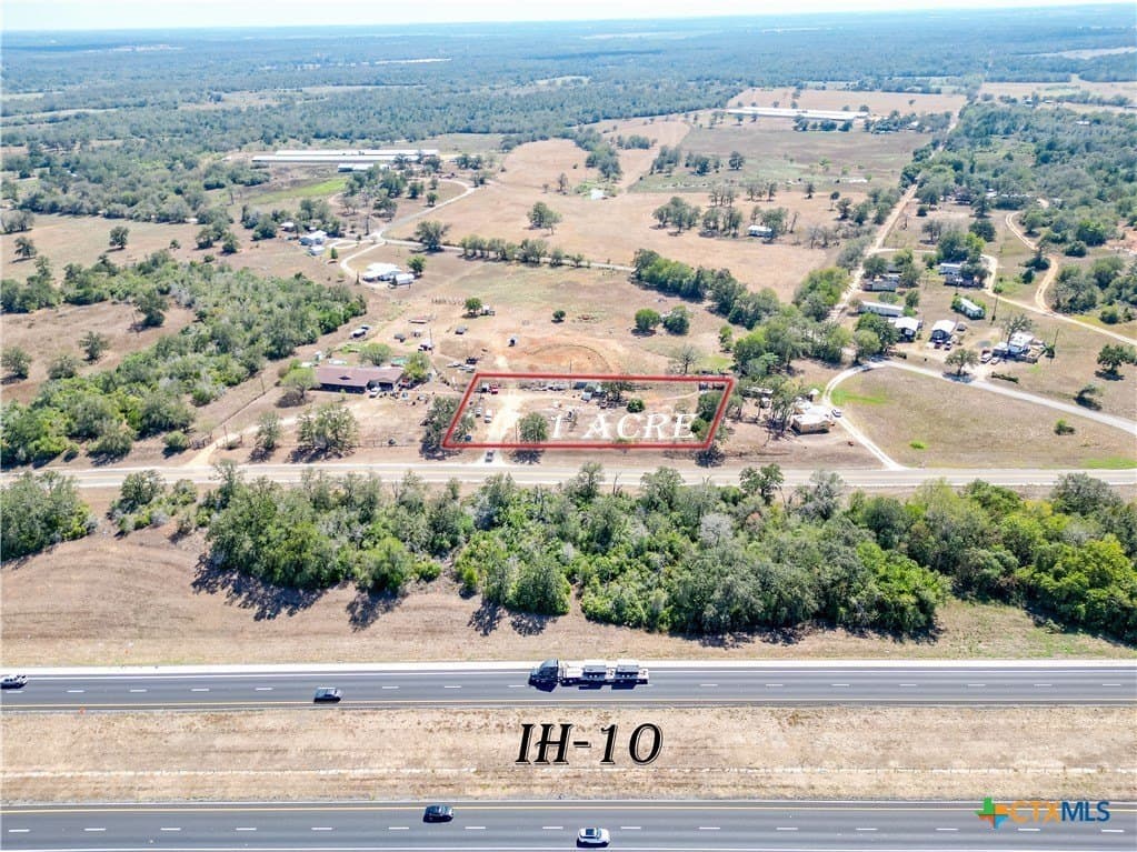 1 acres in Gonzales County - photo 10