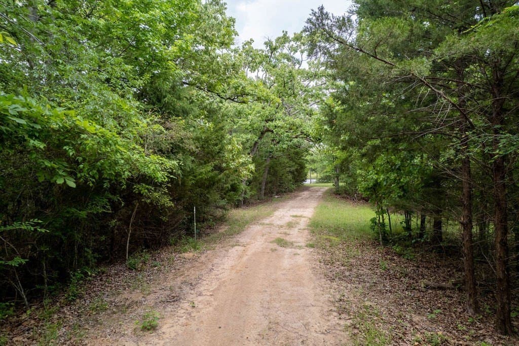 0.75 acres in ANDERSON County - photo 6
