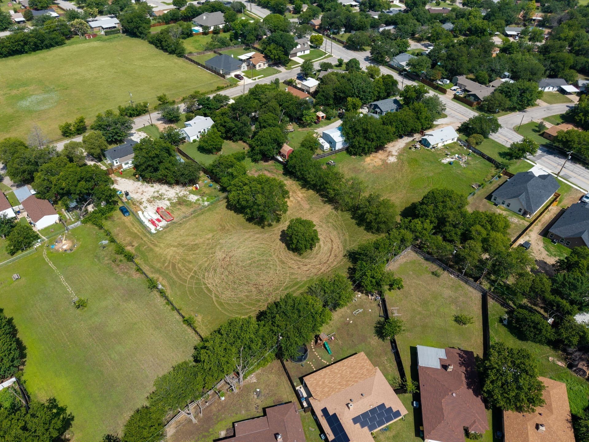 1.74 acres in Tarrant County - photo 8