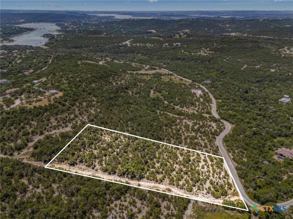 3.75 acres in Travis County gallery image 2