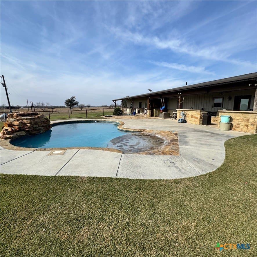 20 acres in Milam County - photo 28