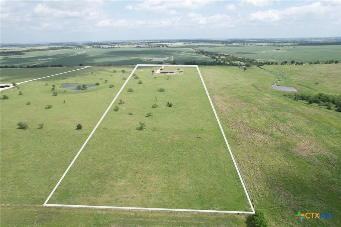 20 acres in Milam County - photo 35