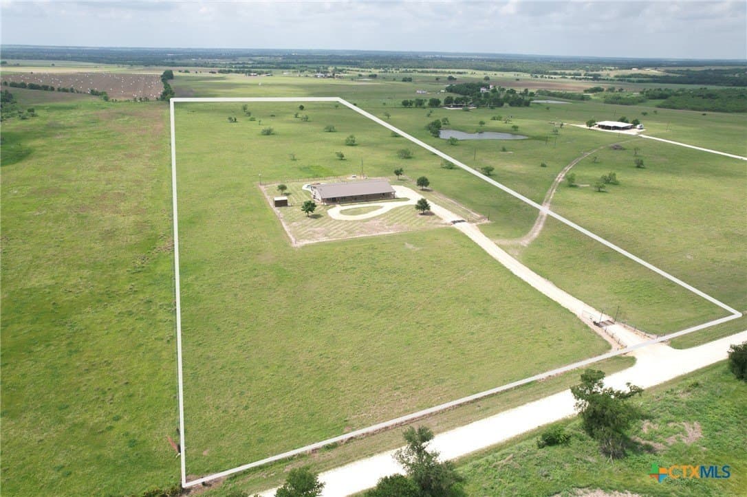 20 acres in Milam County gallery image 4