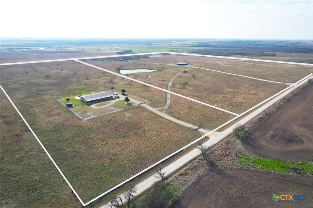 20 acres in Milam County gallery image 4