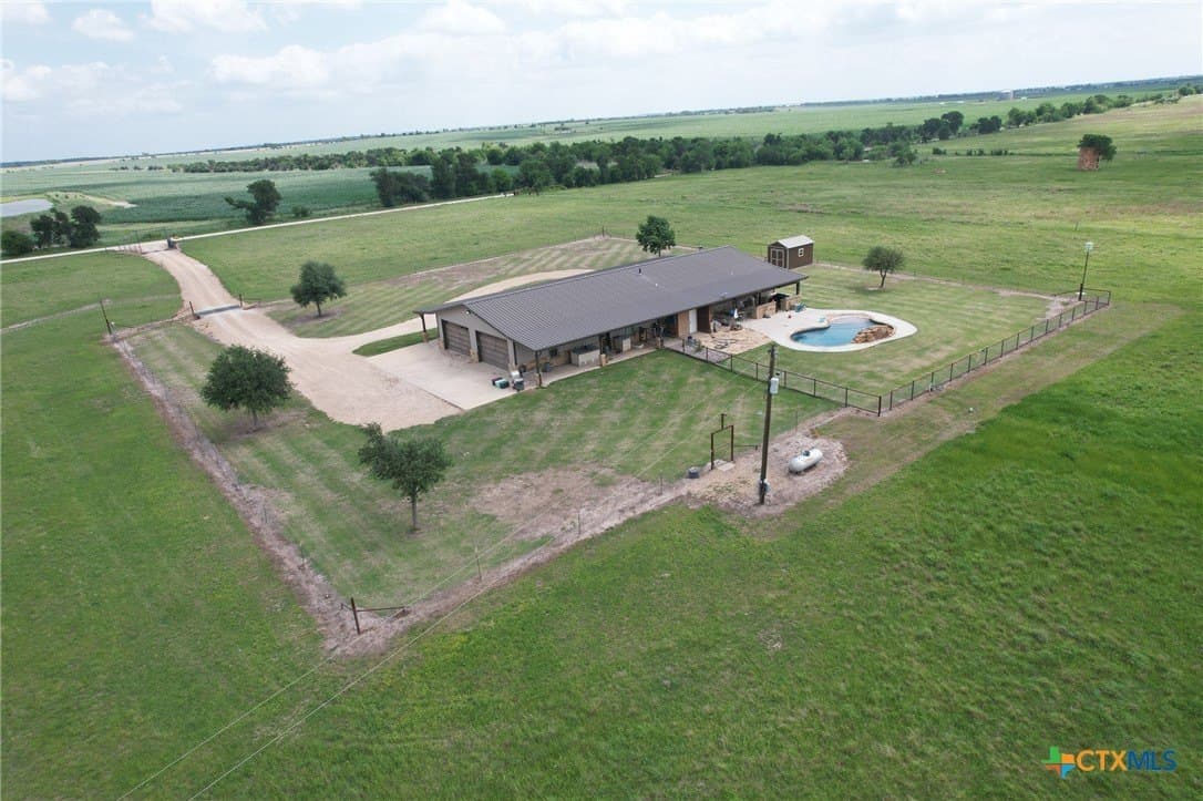 20 acres in Milam County featured view