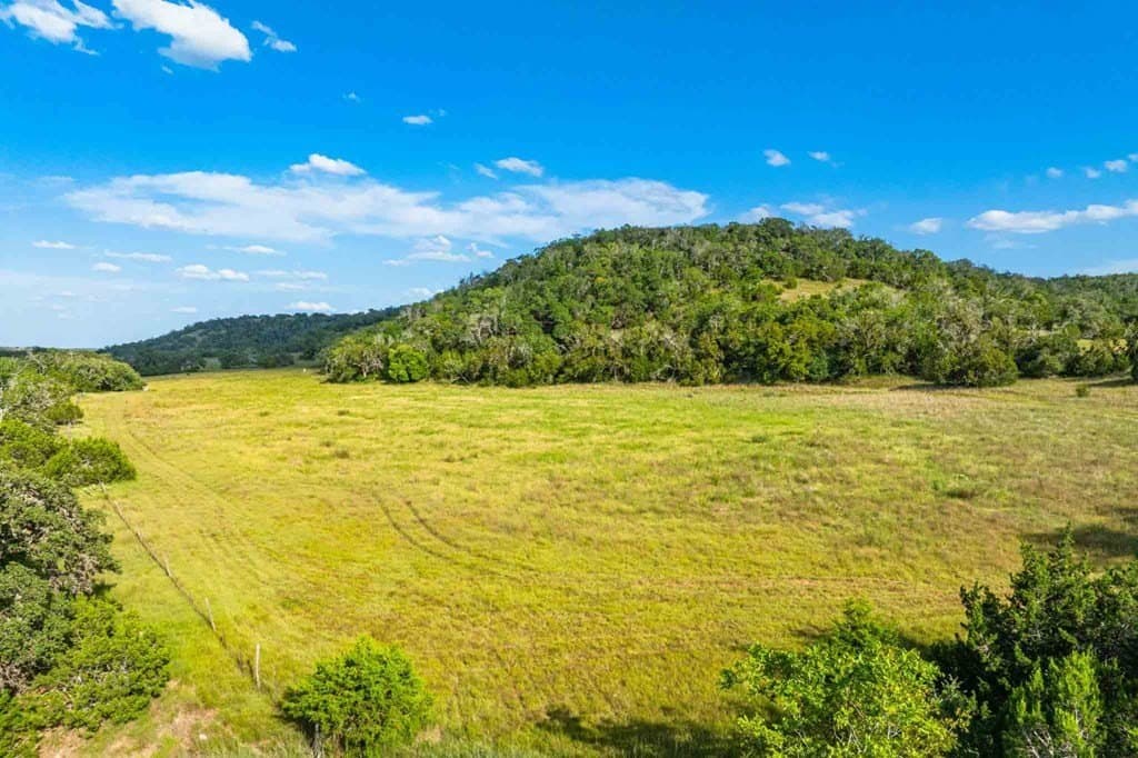 200 acres in Kendall County - photo 8