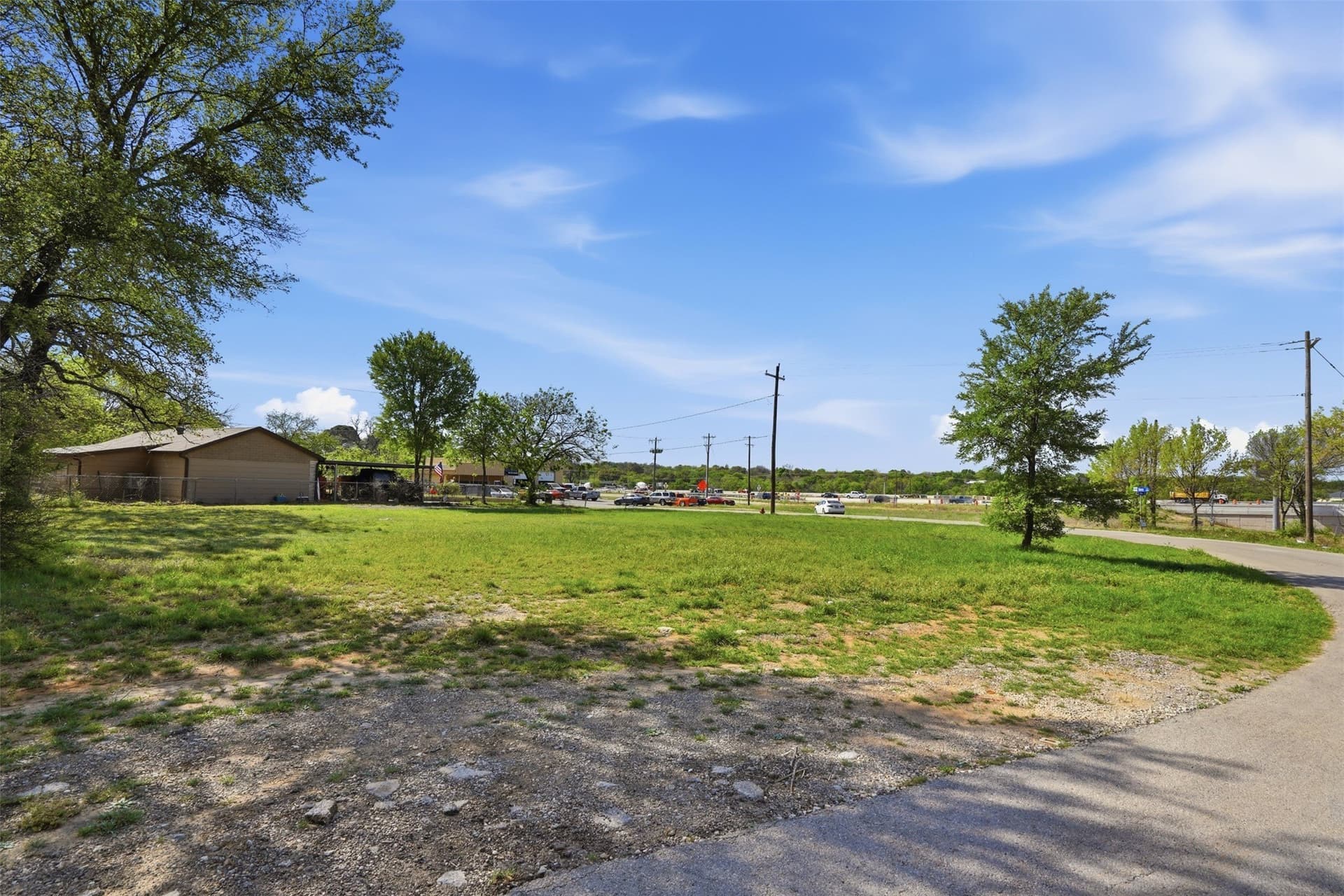0.35 acres in Tarrant County - photo 9