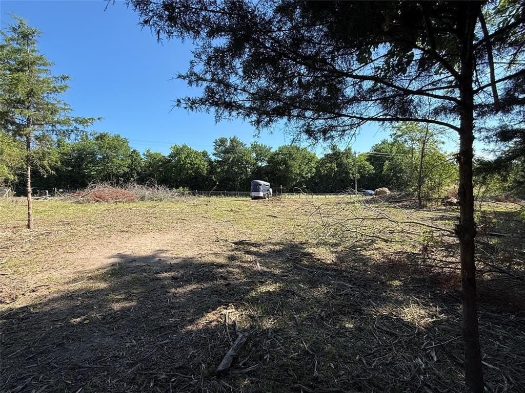 10 acres in Delta County