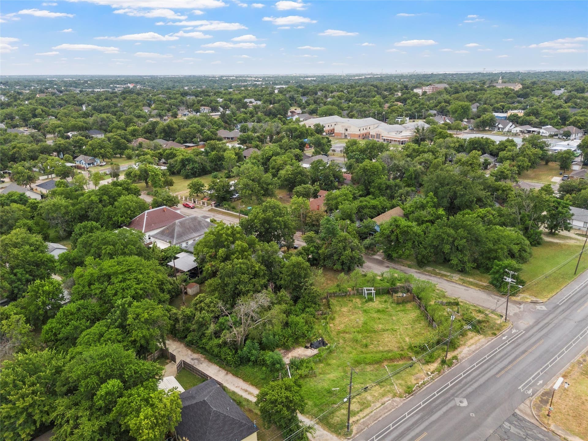 0.17 acres in McLennan County gallery image 3