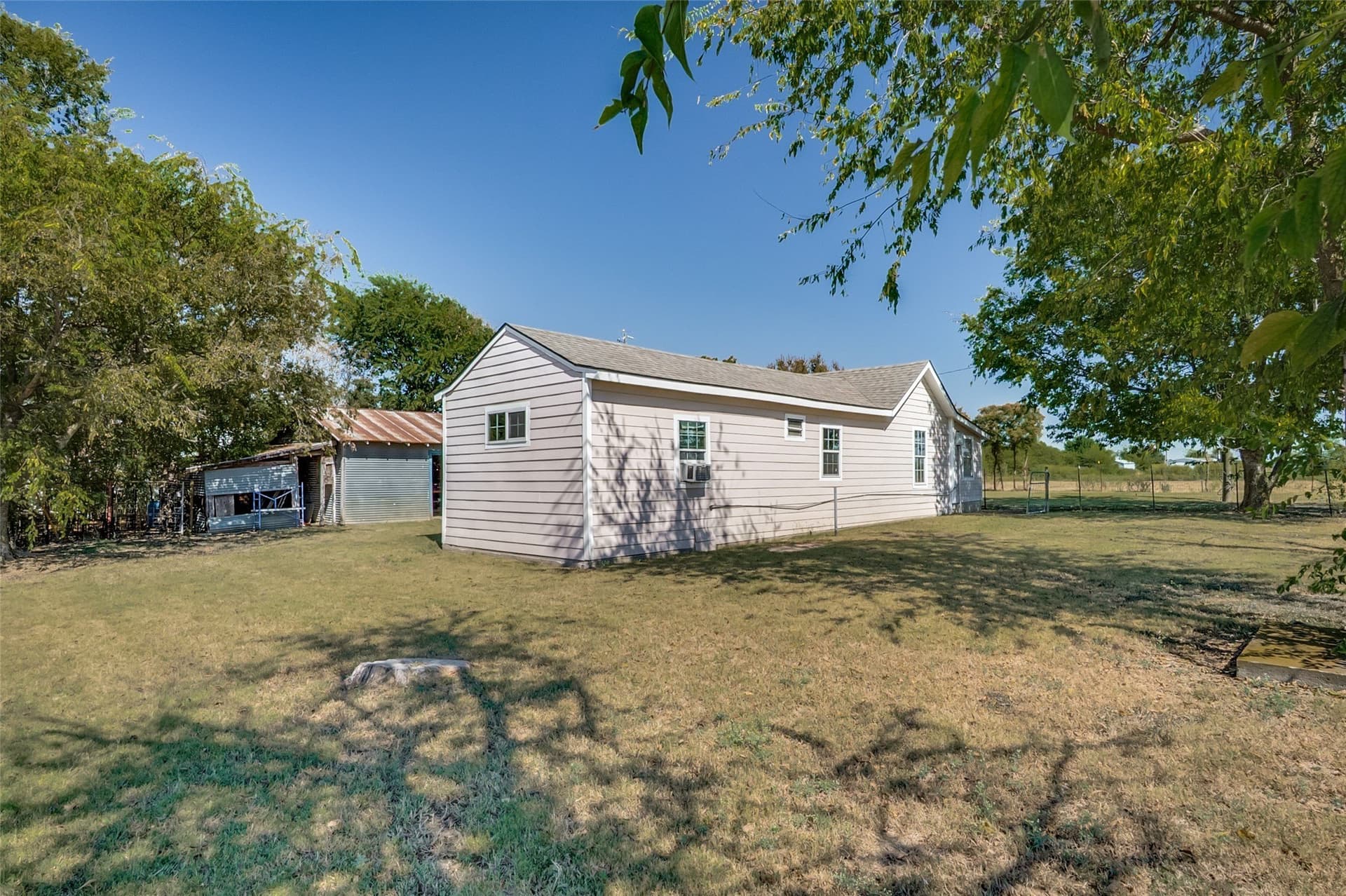 25.07 acres in Johnson County - photo 17