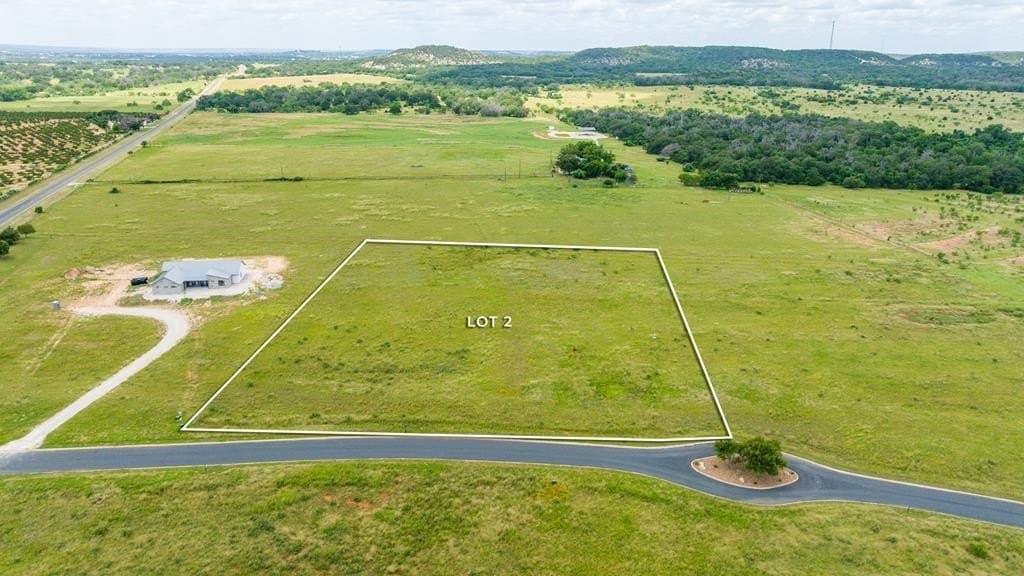3.4 acres in Gillespie County
