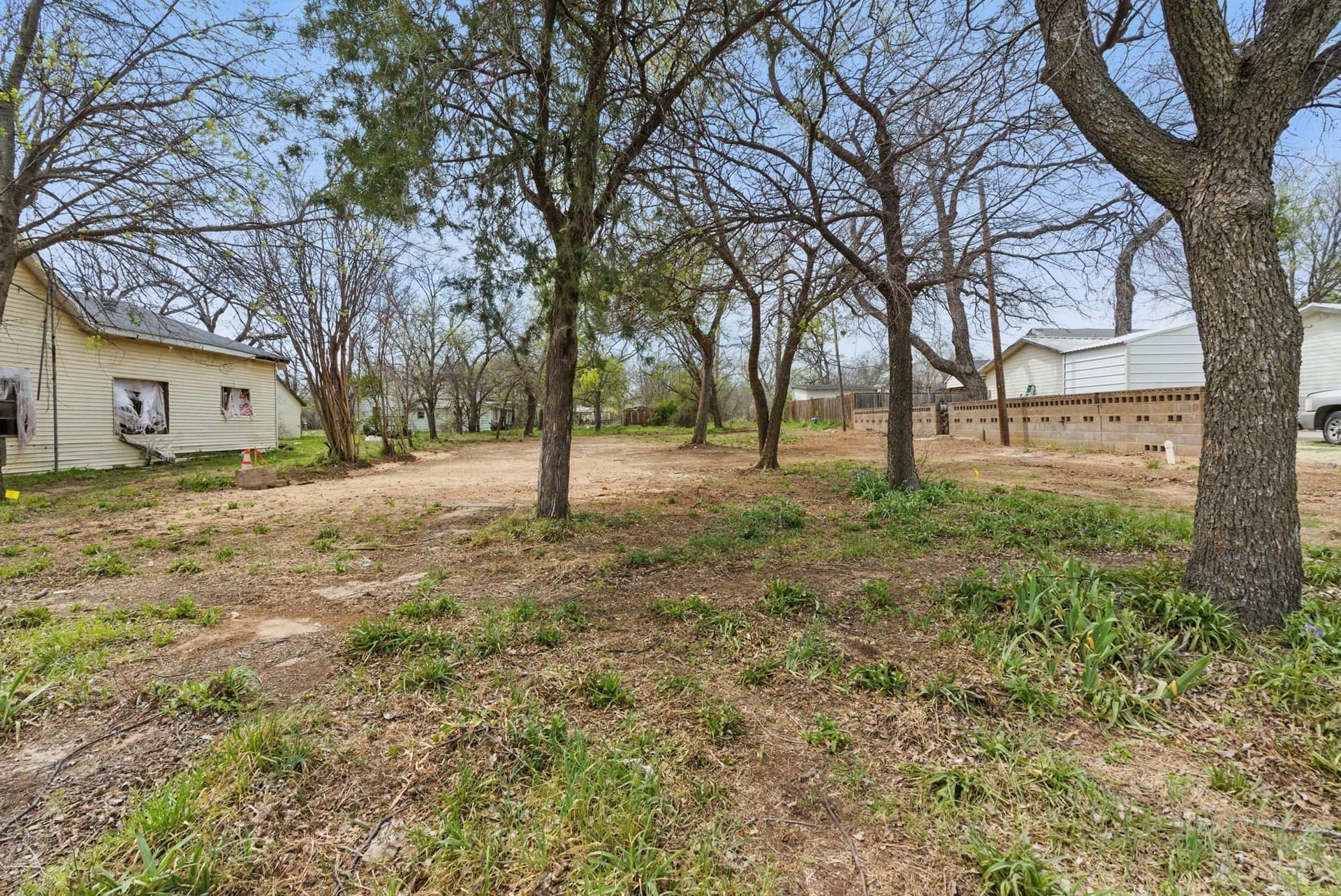 0.15 acres in Eastland County - photo 6