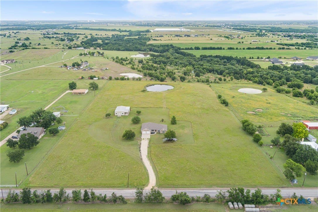 10 acres in Bell County gallery image 3