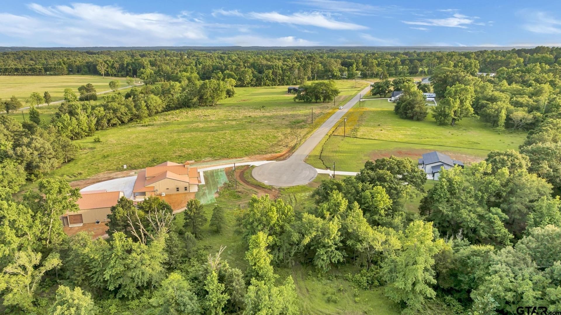 5 acres in Smith County gallery image 4