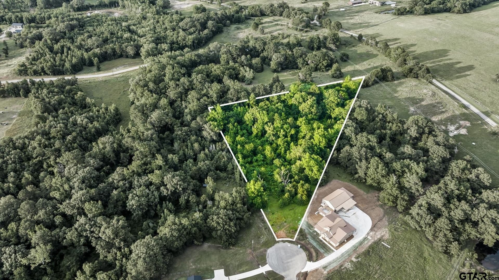 5 acres in Smith County