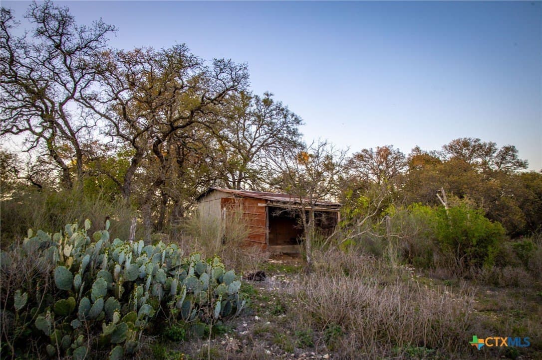11.77 acres in Comal County - photo 18