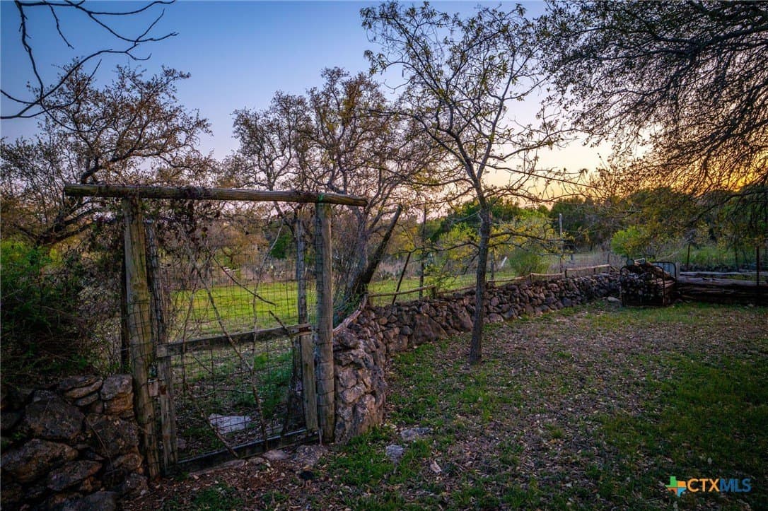 11.77 acres in Comal County - photo 17