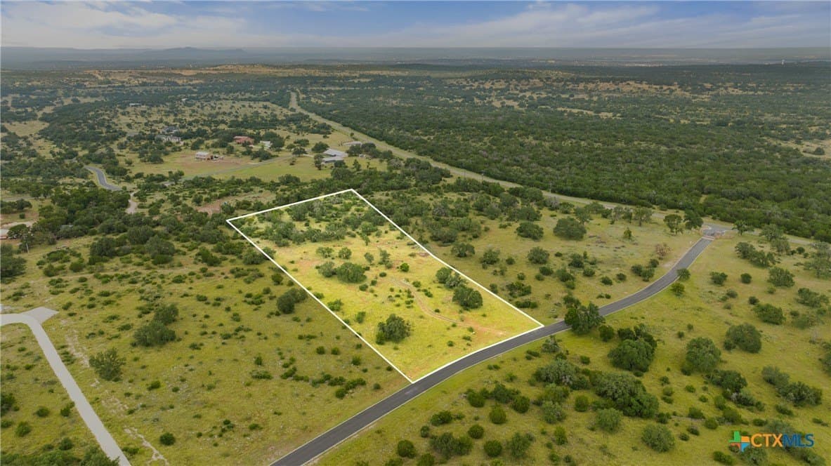 5.01 acres in Blanco County gallery image 2