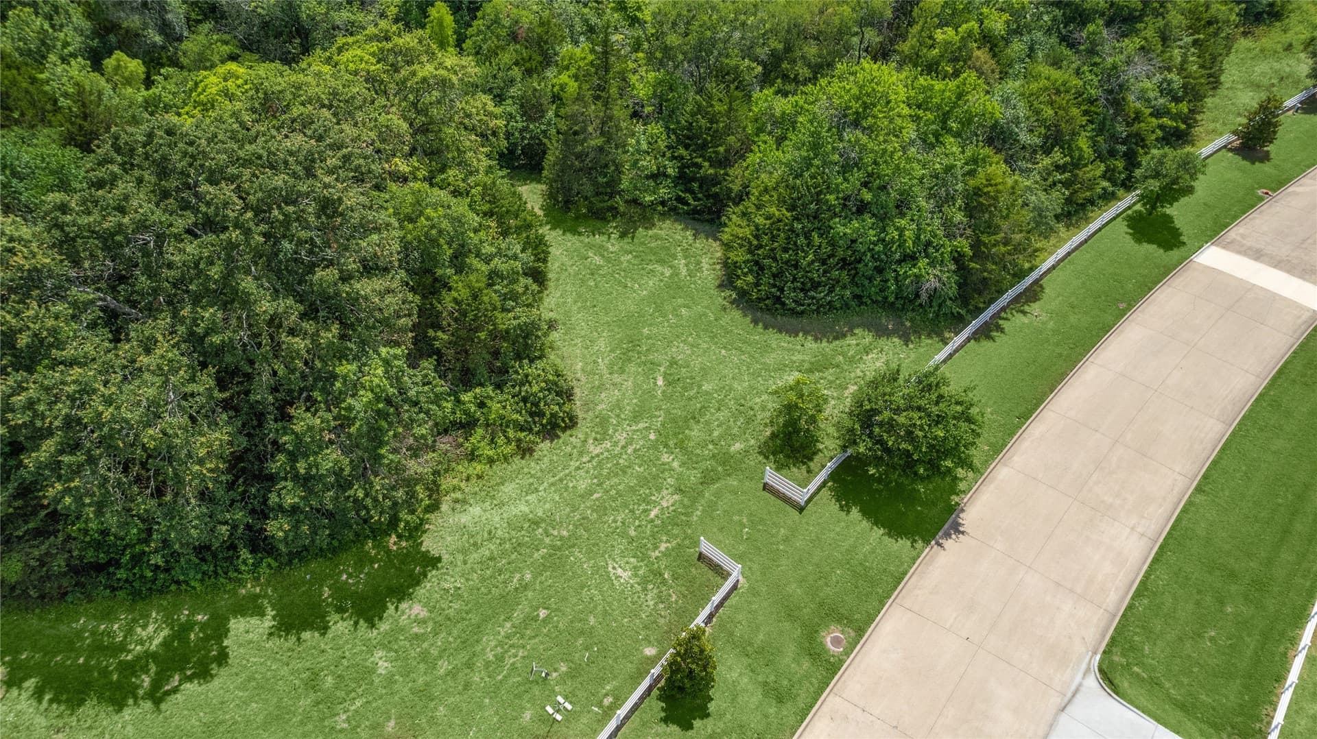 2.35 acres in Dallas County - photo 2