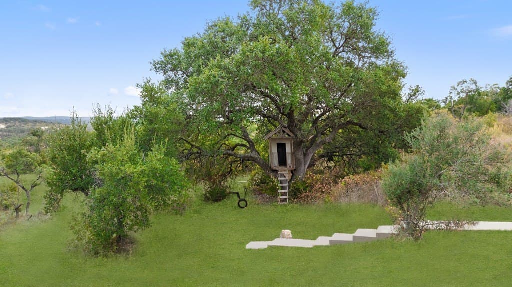 28.53 acres in Blanco County gallery image 4