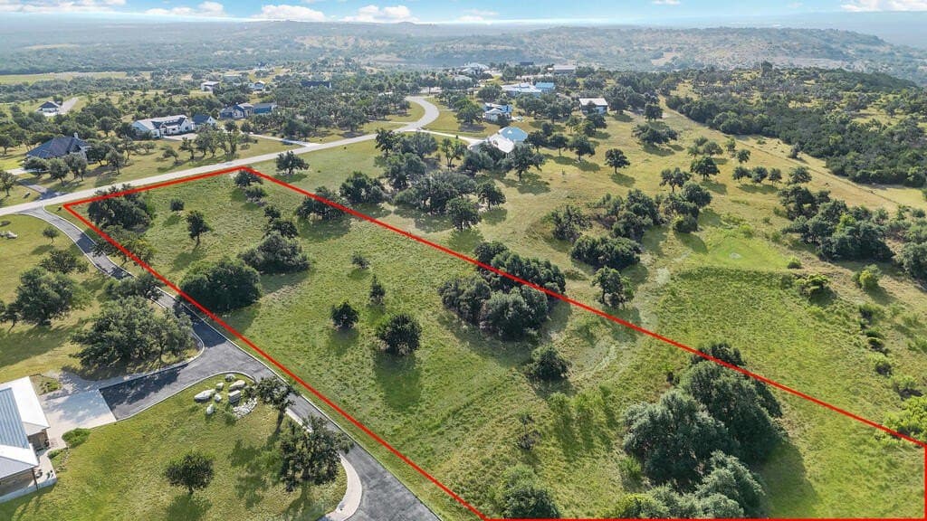 7.48 acres in Gillespie County
