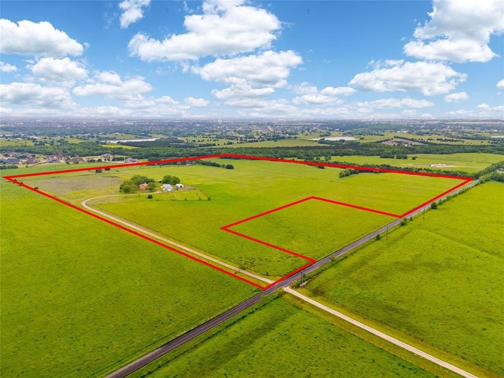 62.09 acres in Rockwall County