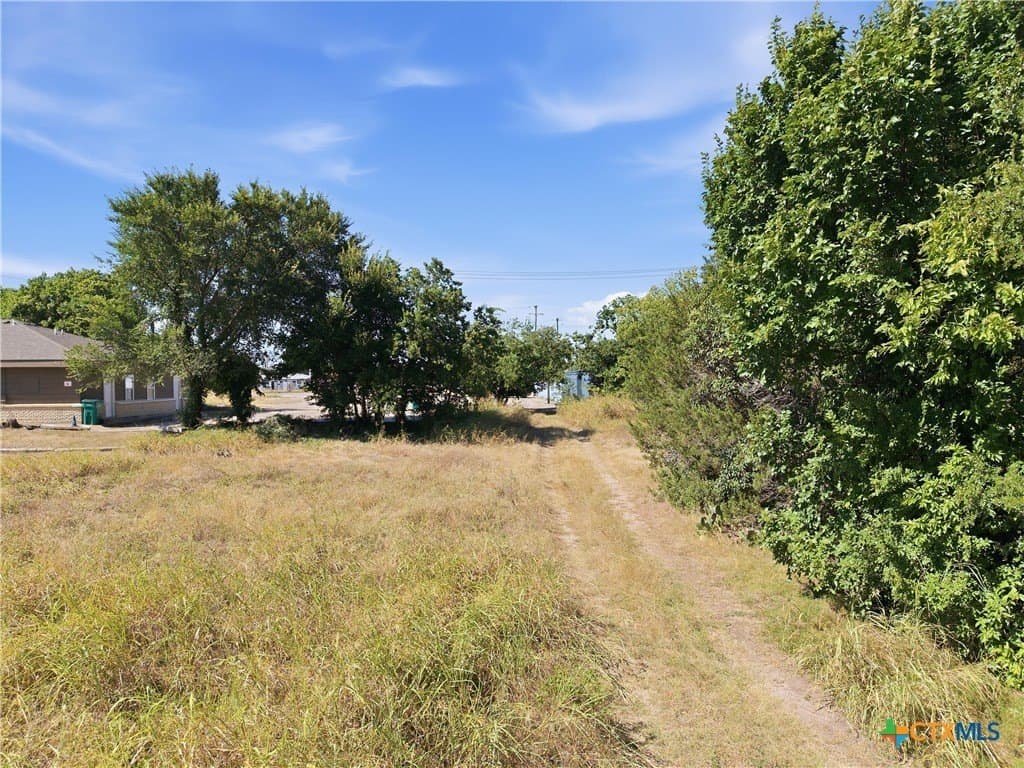 0.52 acres in Bell County - photo 9