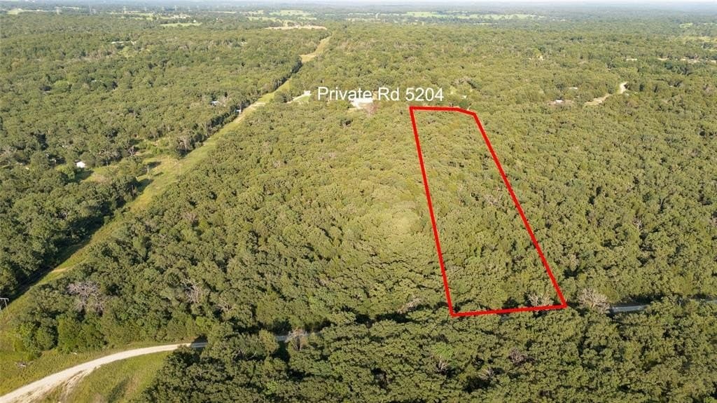 7.76 acres in Henderson County gallery image 4