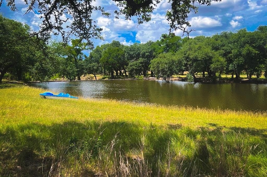 5.61 acres in Blanco County gallery image 4