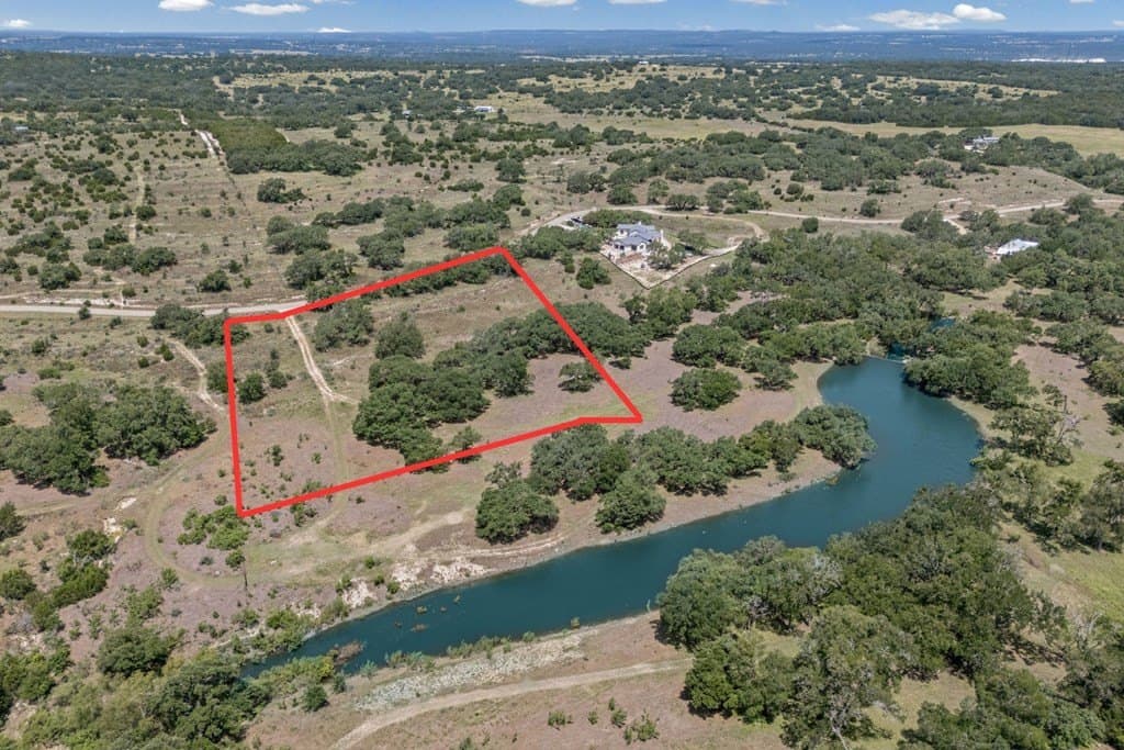 5.61 acres in Blanco County gallery image 2
