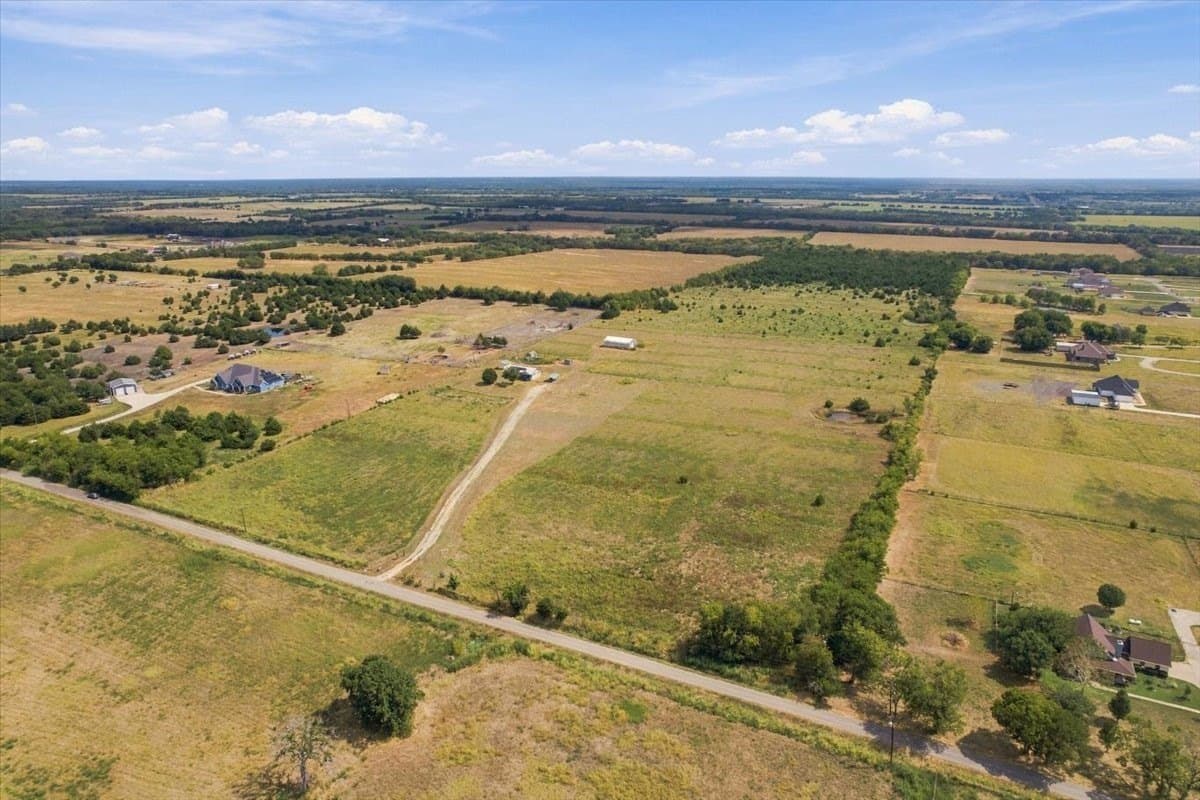 16.88 acres in Hunt County - photo 34