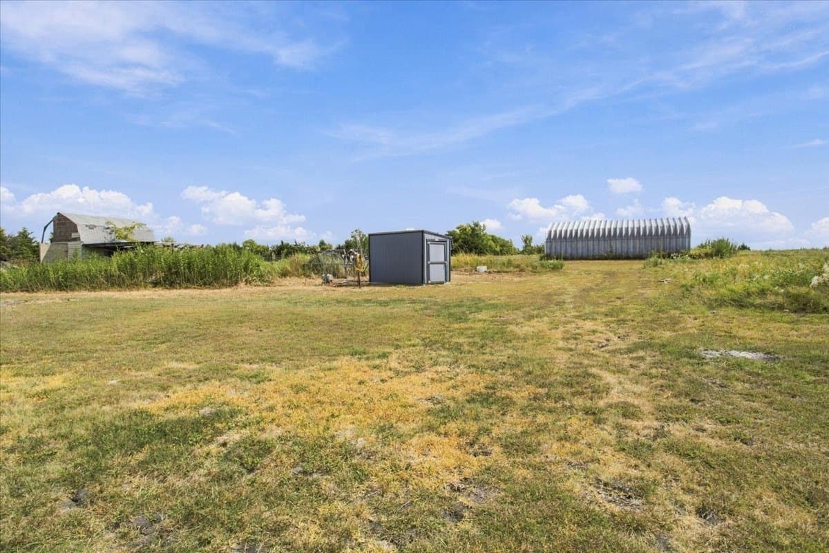 16.88 acres in Hunt County - photo 9