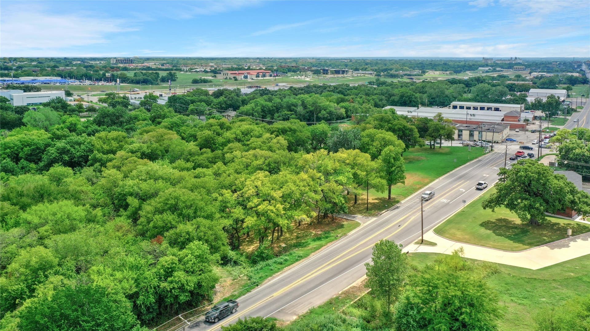 2.39 acres in Grayson County gallery image 3