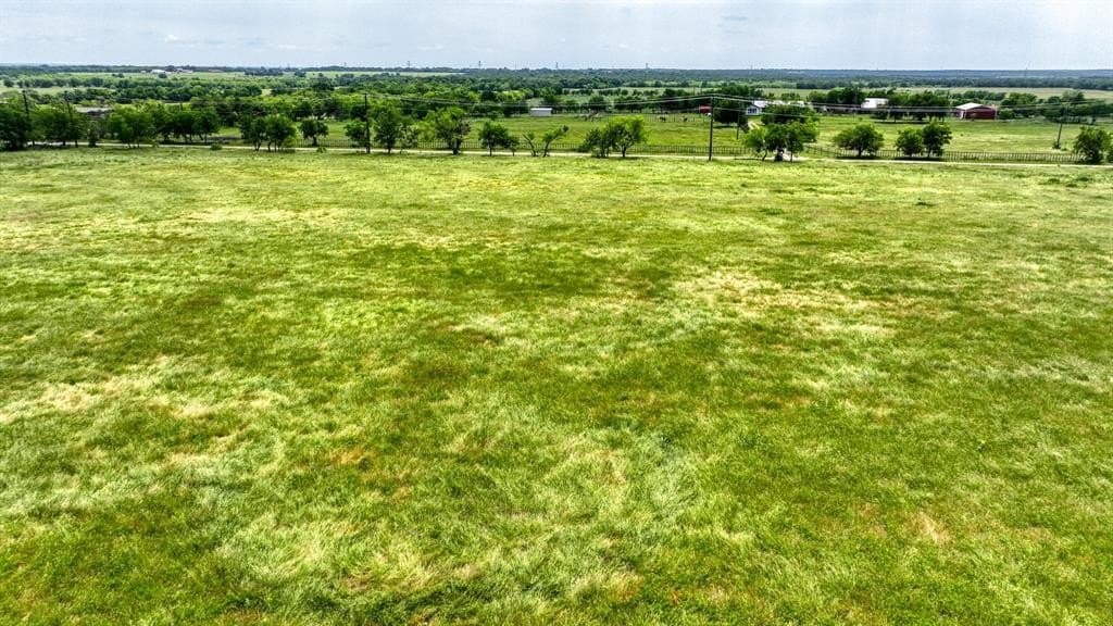 3.99 acres in Parker County gallery image 2