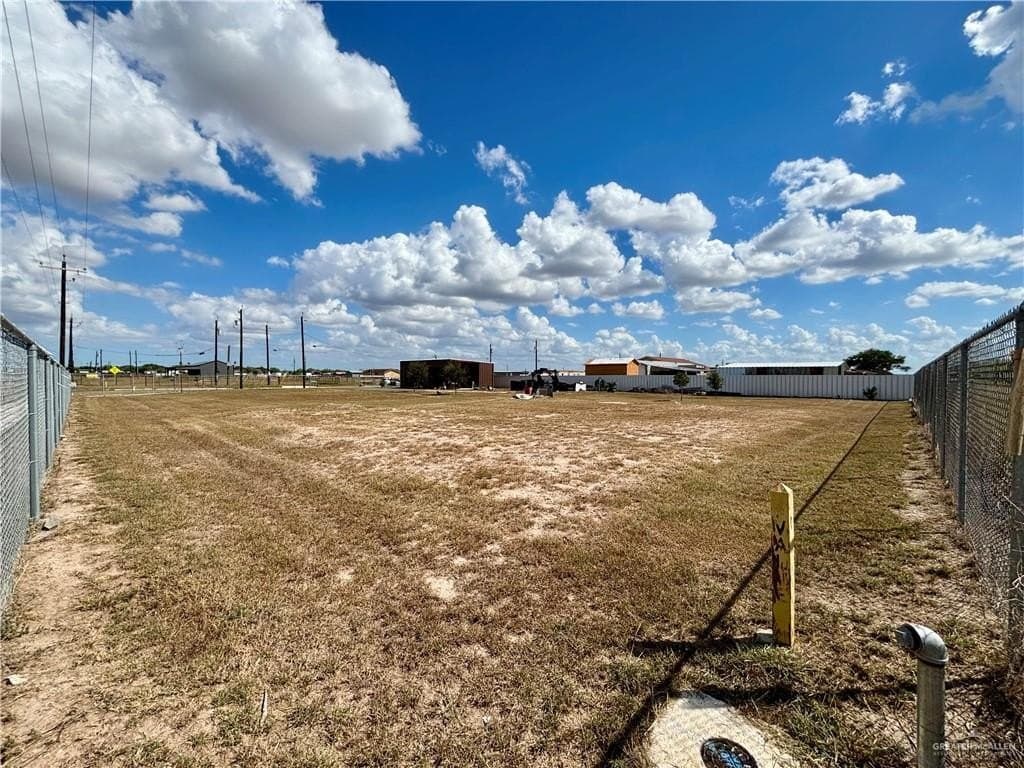 0.59 acres in Hidalgo County - photo 4