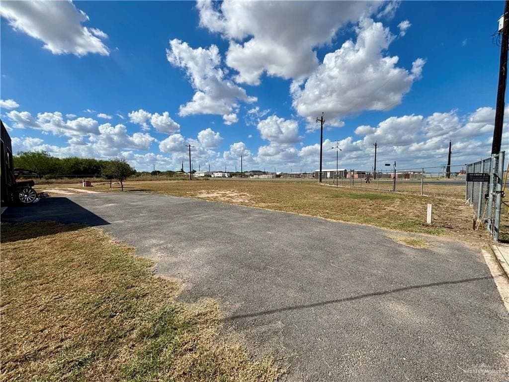 0.59 acres in Hidalgo County - photo 2