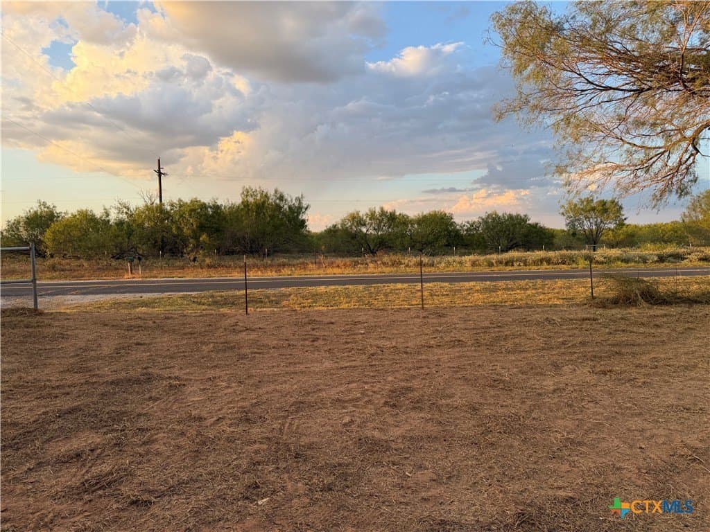 4.6 acres in Bexar County - photo 4
