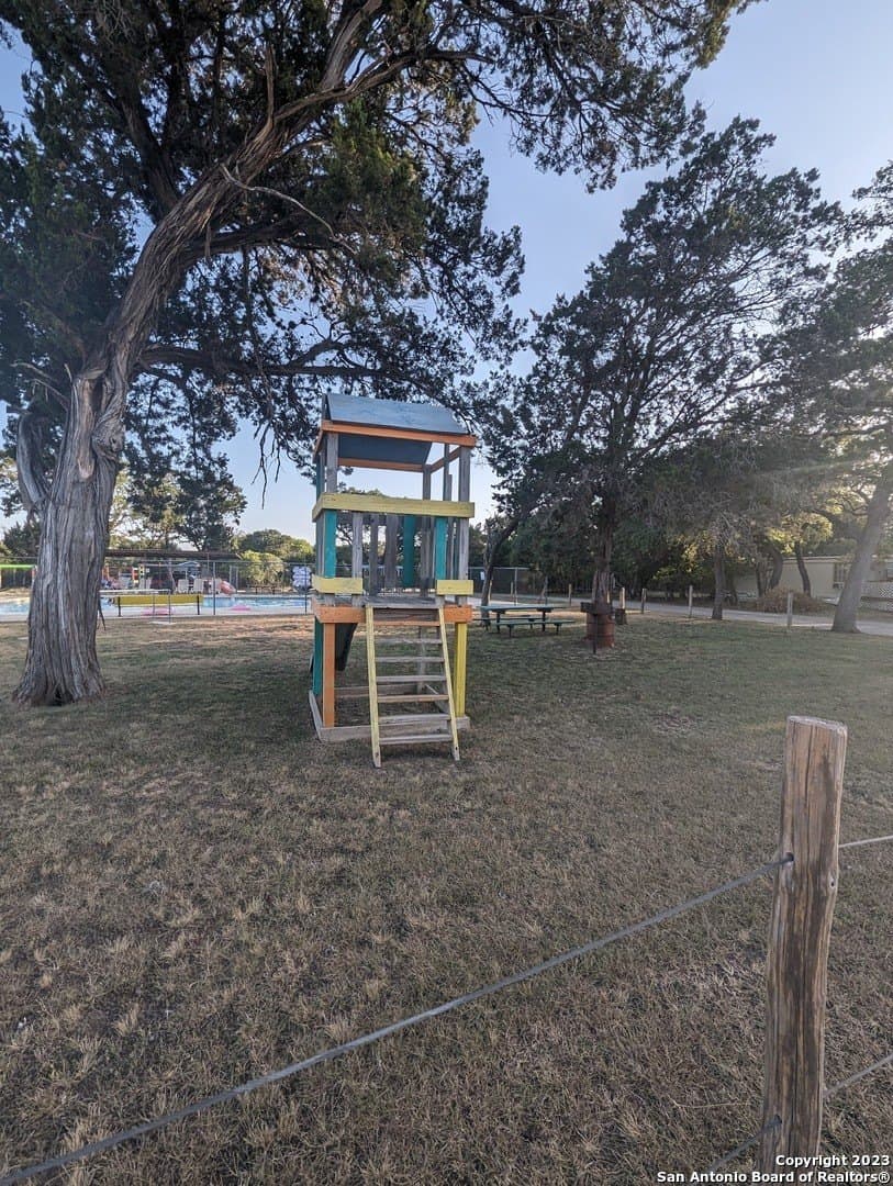 0.12 acres in Bandera County - photo 15