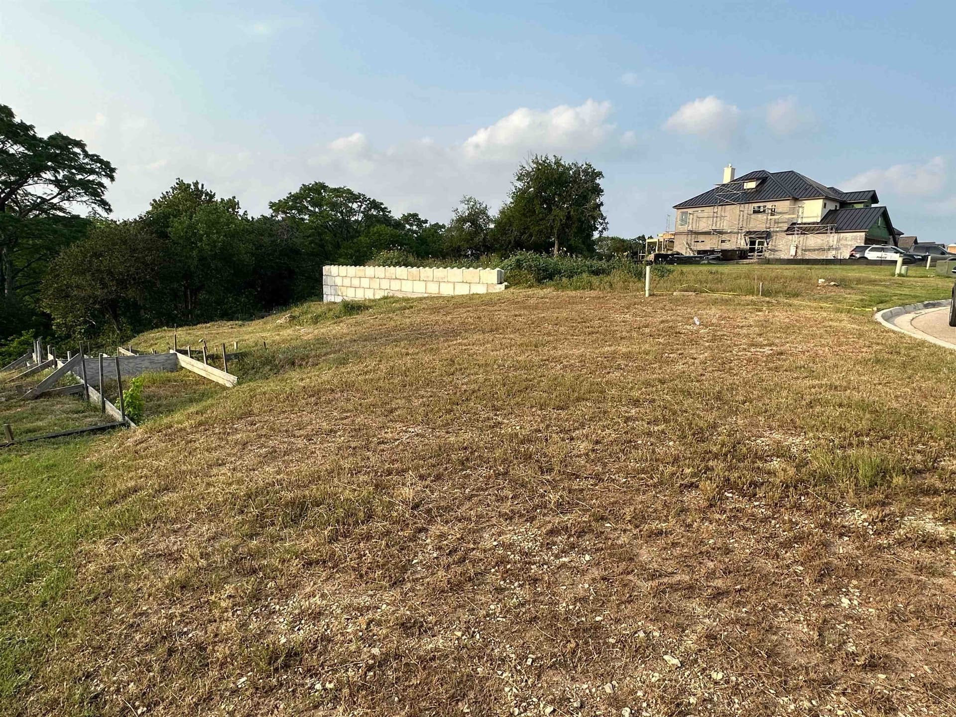 0.22 acres in Comal County - photo 9