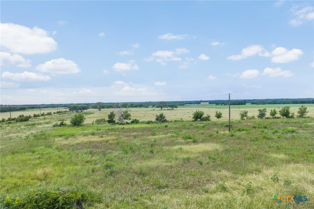 1.93 acres in Gonzales County - photo 14