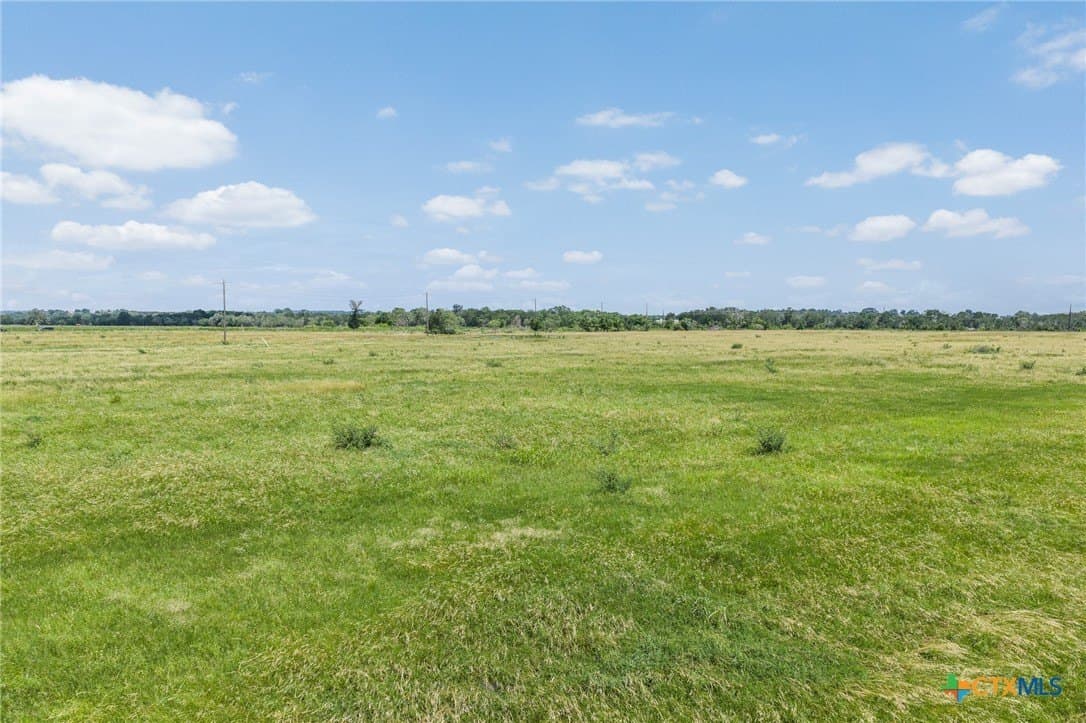 1.93 acres in Gonzales County - photo 15