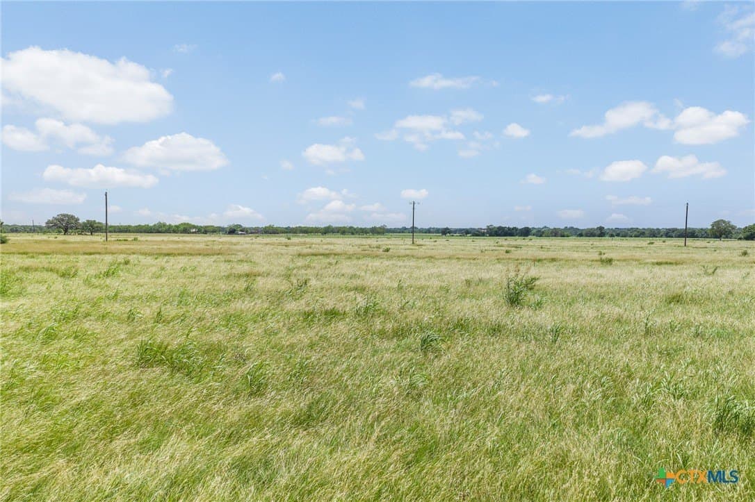 1.93 acres in Gonzales County - photo 13