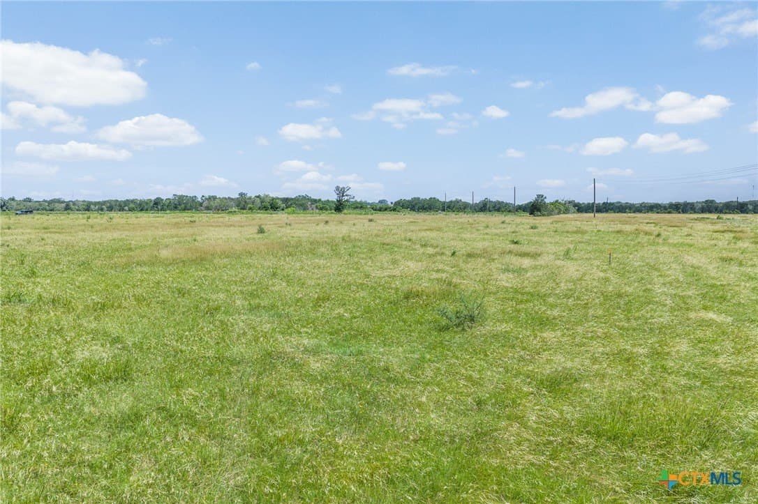 1.93 acres in Gonzales County - photo 16