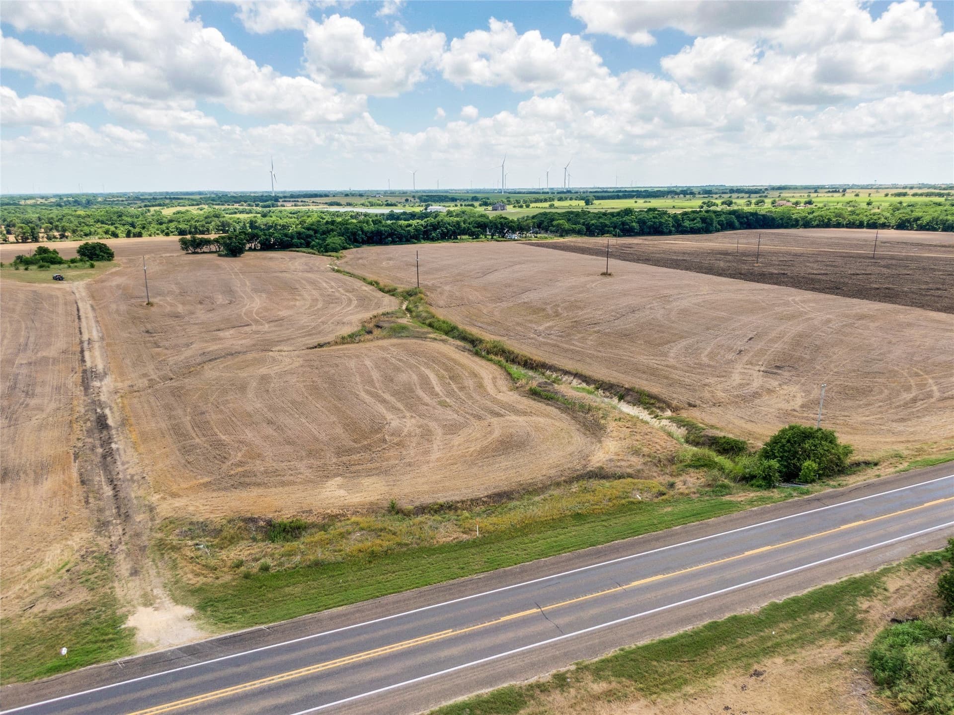 10 acres in Hill County - photo 6