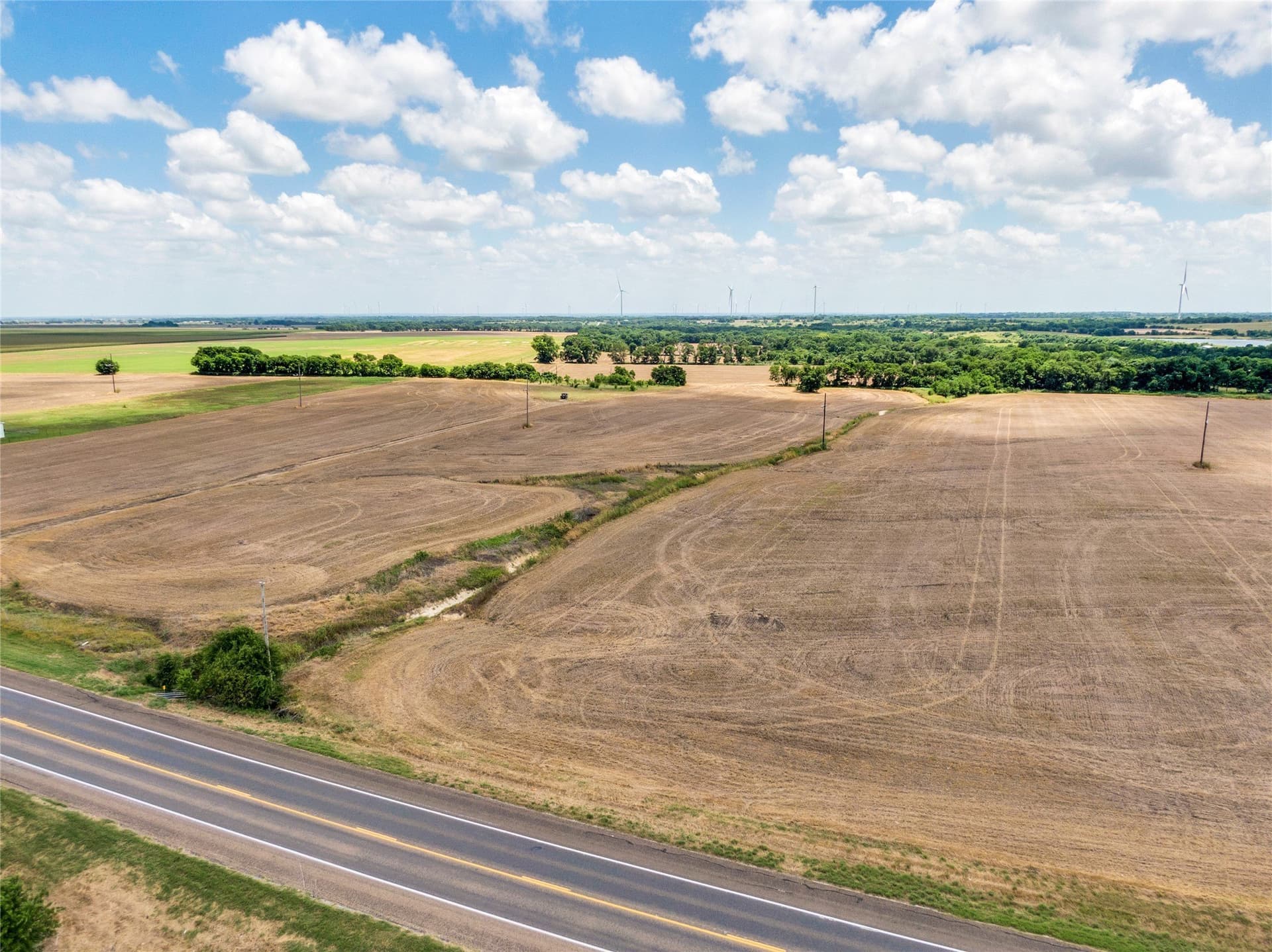 10 acres in Hill County - photo 7