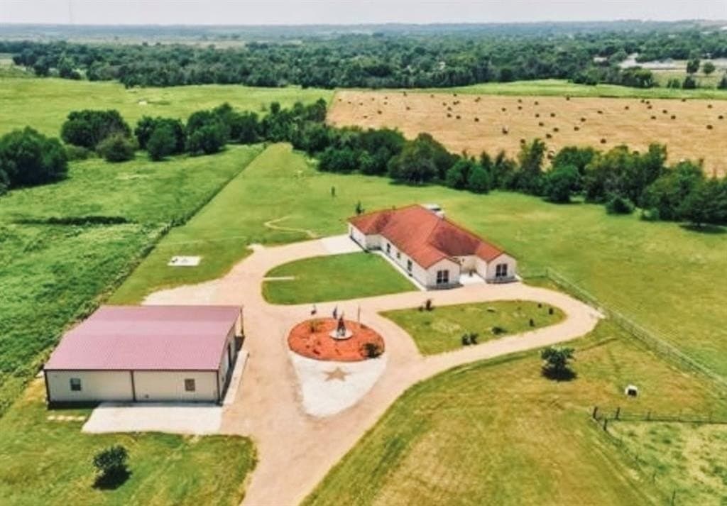 10 acres in Limestone County