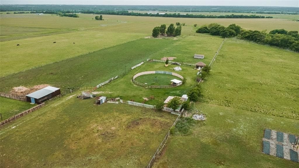 4.87 acres in Ellis County gallery image 4