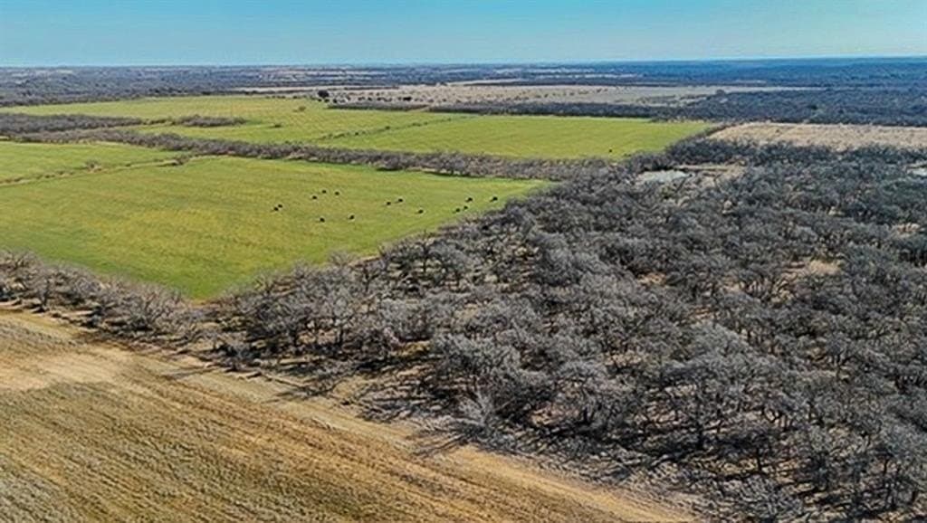 16 acres in Comanche County