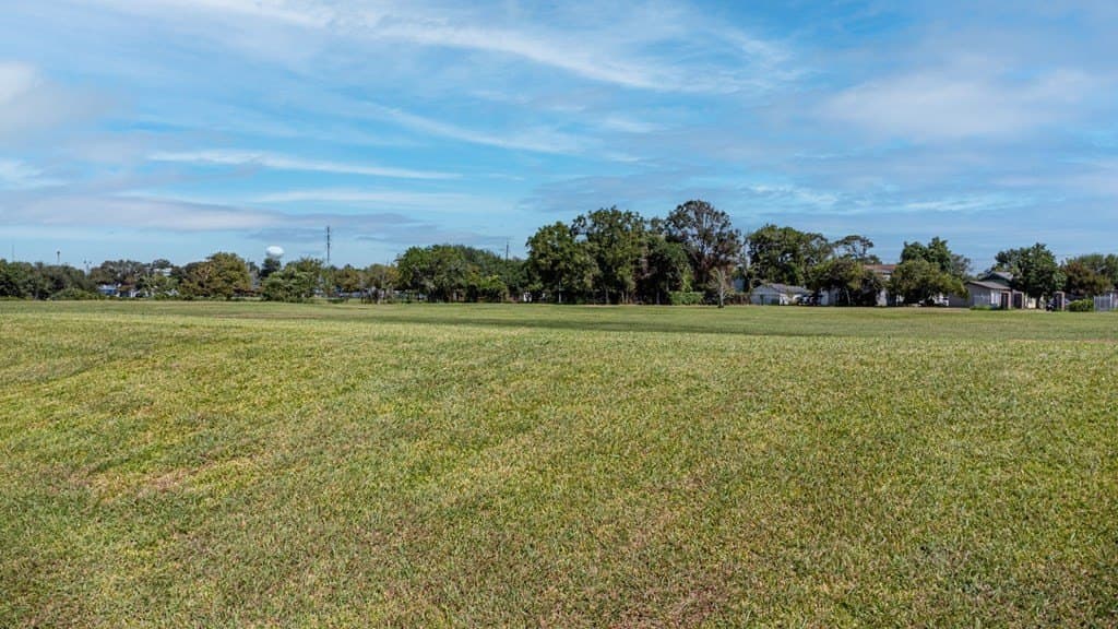 2.93 acres in Freeport County - photo 17