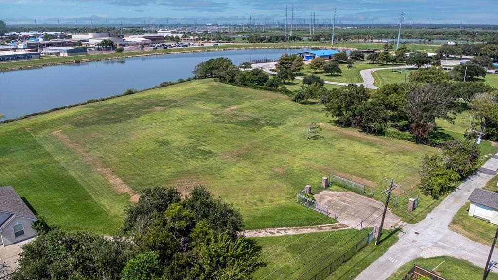 2.93 acres in Freeport County